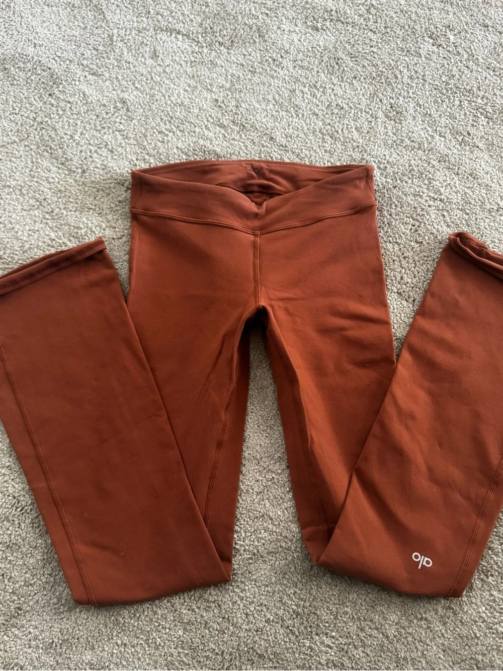 ALO Yoga Kids Rust brown leggings low rise flare XS